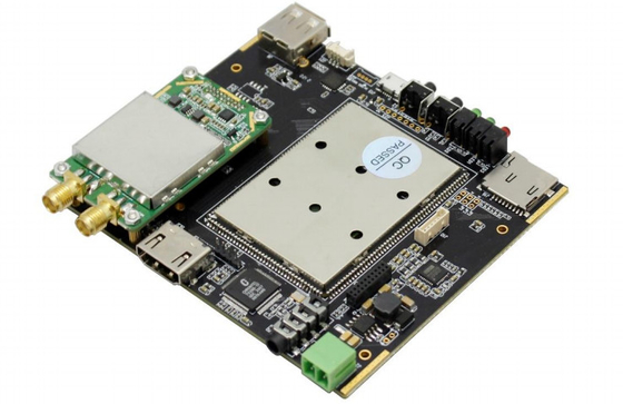 Aanpasbare frequentie 200MHz-860MHz LKAV1210 COFDM Video Receiver Module PCB voor communicatie met drones